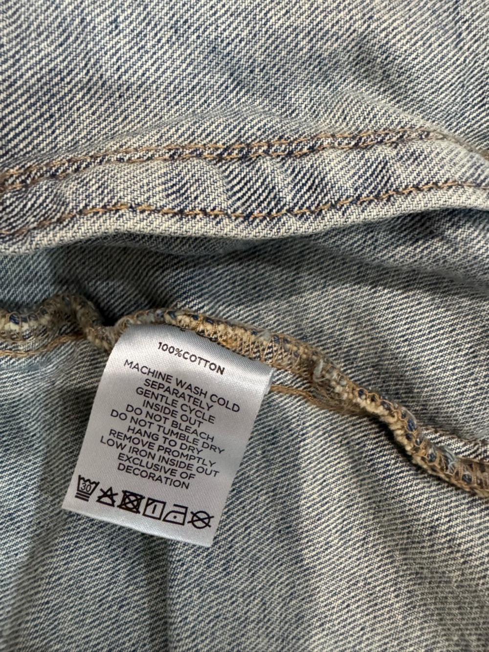 Juicy Couture Light Blue Denim Jean Jacket - Picture 4 of 6